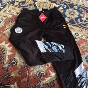 Puma Men’s Large Athletic joggers NWT